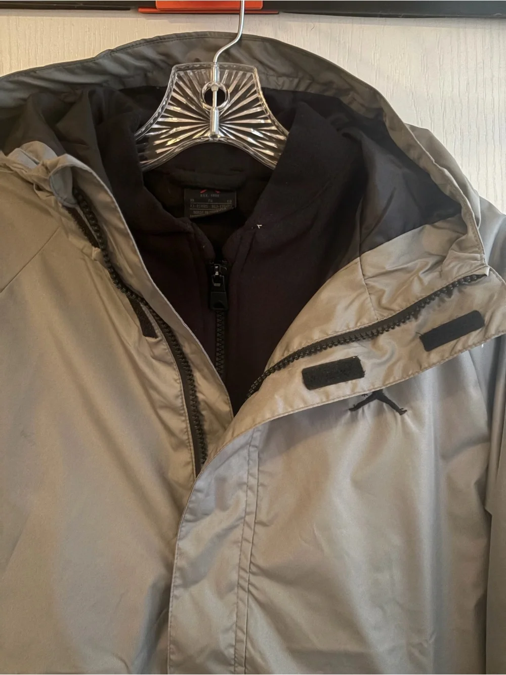 Jordan Boys XL Smoke Grey Windbreaker Jacket